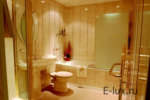 Стены в ванной – виды отделки, практичность материалов